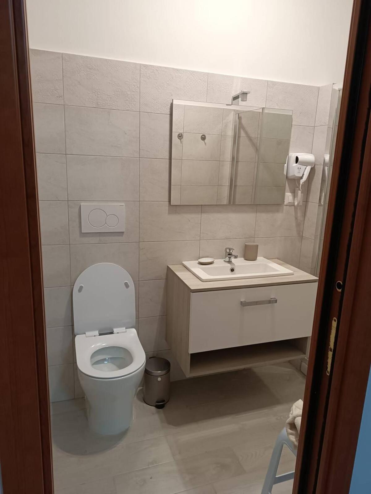 Camera Moderna Rom Exteriör bild